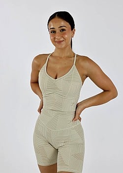 Nona Bayat